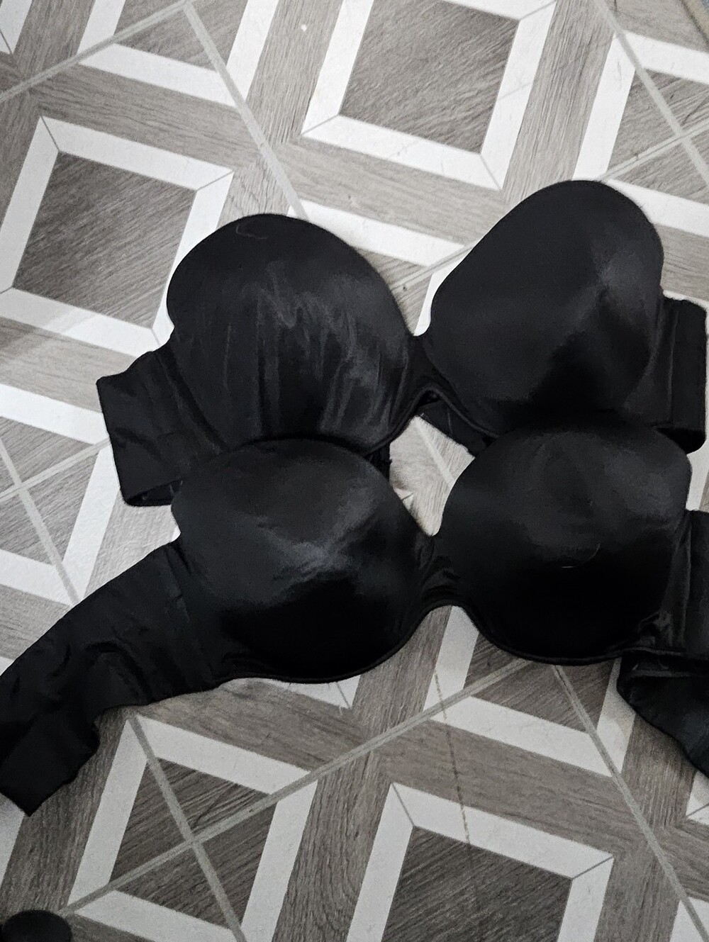 Black Cacique Strapless Bra